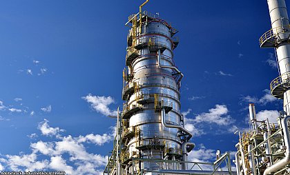 Metall-Türme - Symbolbild